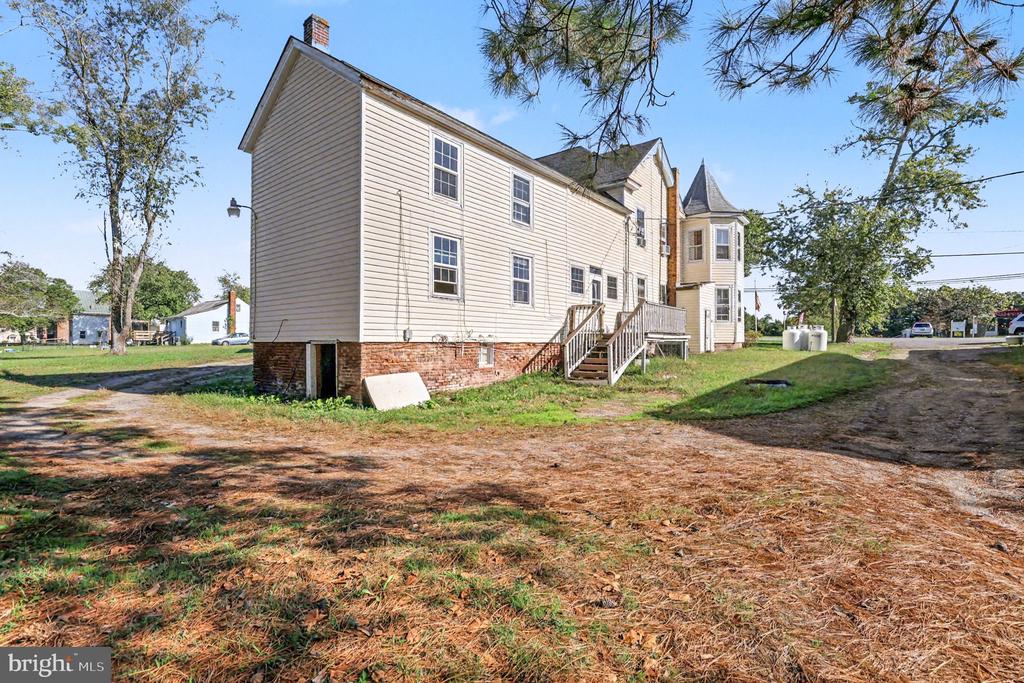 8916 COURTHOUSE RD, SPOTSYLVANIA, Virginia, ,Residential,8916 COURTHOUSE RD,VASP2036730 MLS # VASP2036730