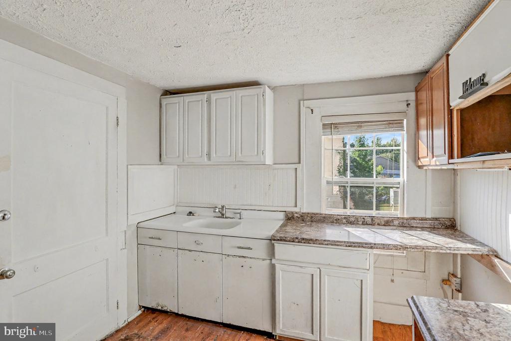 8916 COURTHOUSE RD, SPOTSYLVANIA, Virginia, ,Residential,8916 COURTHOUSE RD,VASP2036730 MLS # VASP2036730