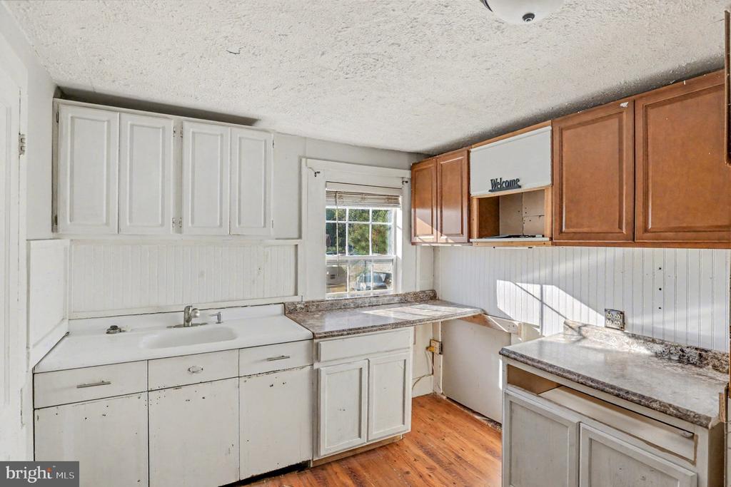 8916 COURTHOUSE RD, SPOTSYLVANIA, Virginia, ,Residential,8916 COURTHOUSE RD,VASP2036730 MLS # VASP2036730