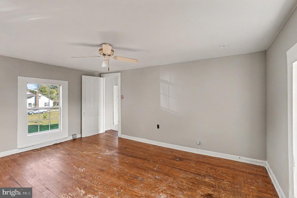 8916 COURTHOUSE RD, SPOTSYLVANIA, Virginia, ,Residential,8916 COURTHOUSE RD,VASP2036730 MLS # VASP2036730