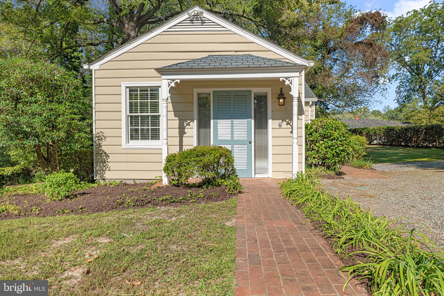 126 LANCASTER RD, IRVINGTON, Virginia 22480, 4 Bedrooms Bedrooms, 8 Rooms Rooms,3 BathroomsBathrooms,Residential,For sale,126 LANCASTER RD,VALV2000874 MLS # VALV2000874