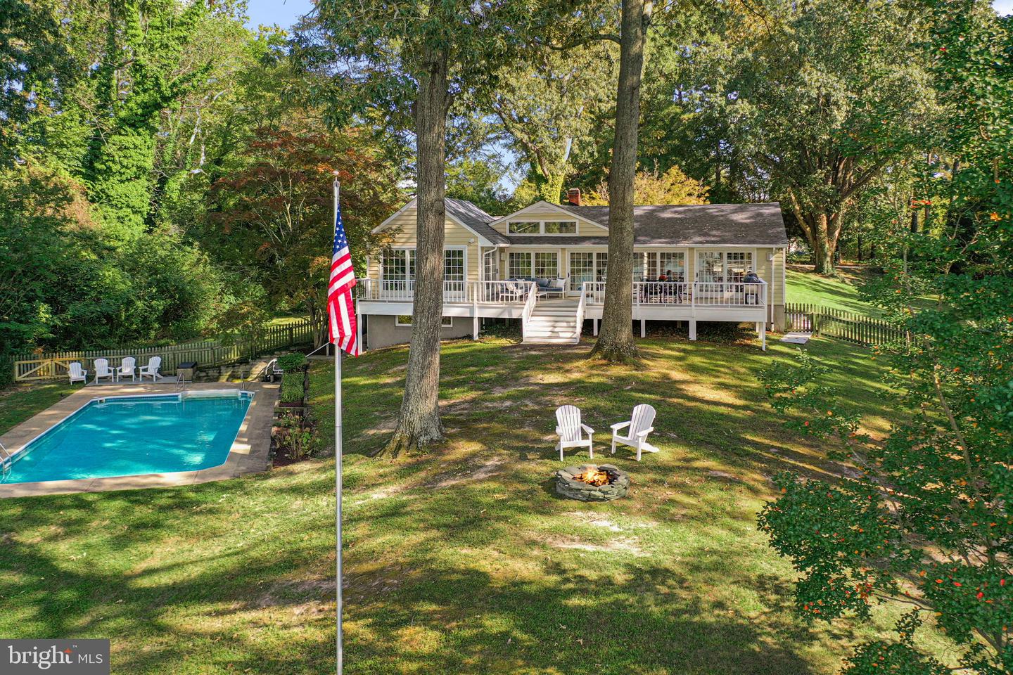 126 LANCASTER RD, IRVINGTON, Virginia 22480, 4 Bedrooms Bedrooms, 8 Rooms Rooms,3 BathroomsBathrooms,Residential,For sale,126 LANCASTER RD,VALV2000874 MLS # VALV2000874