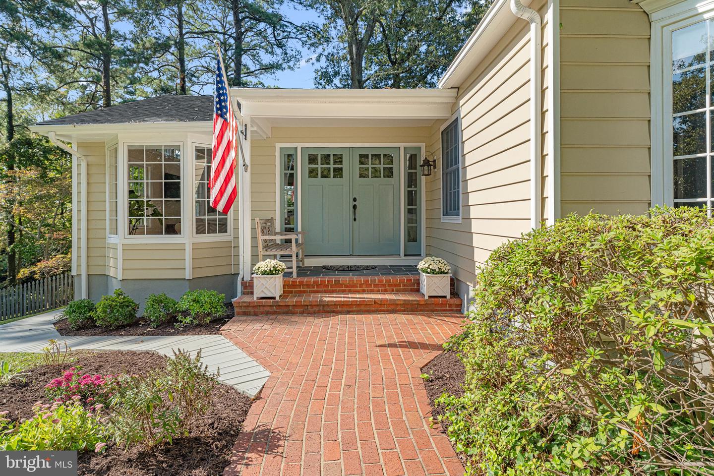 126 LANCASTER RD, IRVINGTON, Virginia 22480, 4 Bedrooms Bedrooms, 8 Rooms Rooms,3 BathroomsBathrooms,Residential,For sale,126 LANCASTER RD,VALV2000874 MLS # VALV2000874