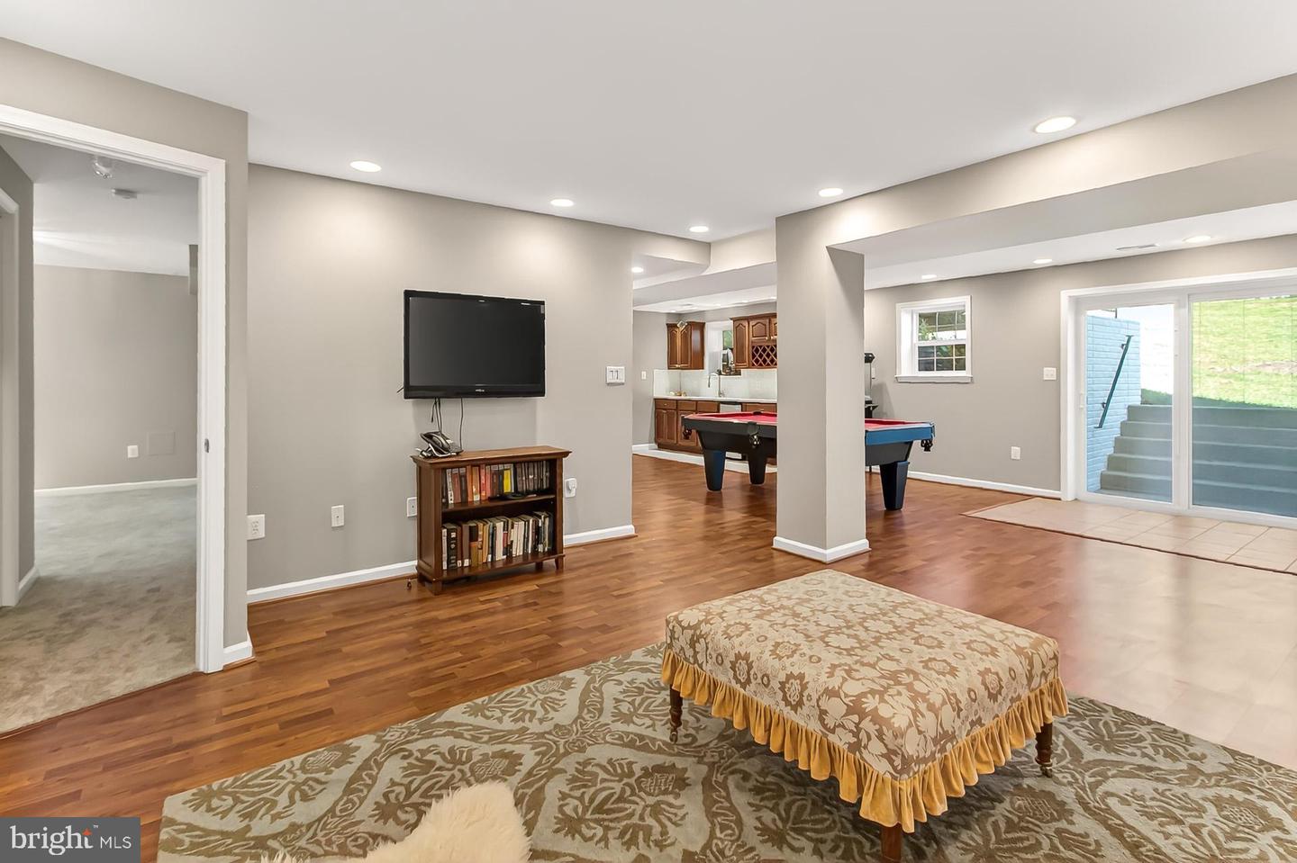 816 SANTMYER DR SE, LEESBURG, Virginia 20175, 5 Bedrooms Bedrooms, ,3 BathroomsBathrooms,Residential,For sale,816 SANTMYER DR SE,VALO2107598 MLS # VALO2107598