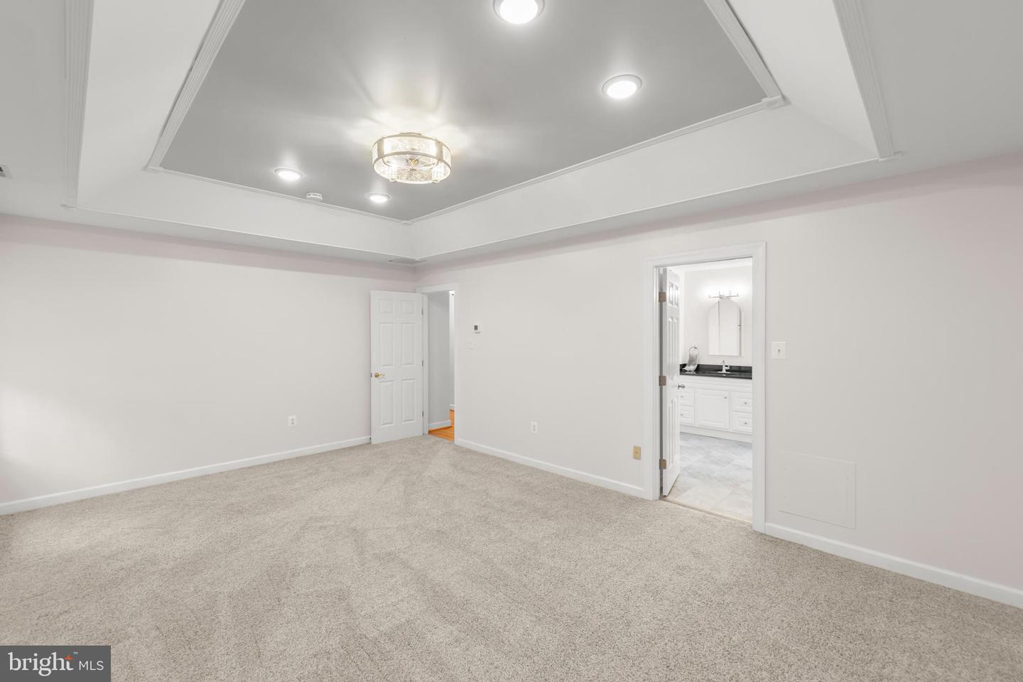 223 CAVALRY DR, WINCHESTER, Virginia 22602, 5 Bedrooms Bedrooms, ,4 BathroomsBathrooms,Residential,For sale,223 CAVALRY DR,VAFV2037032 MLS # VAFV2037032
