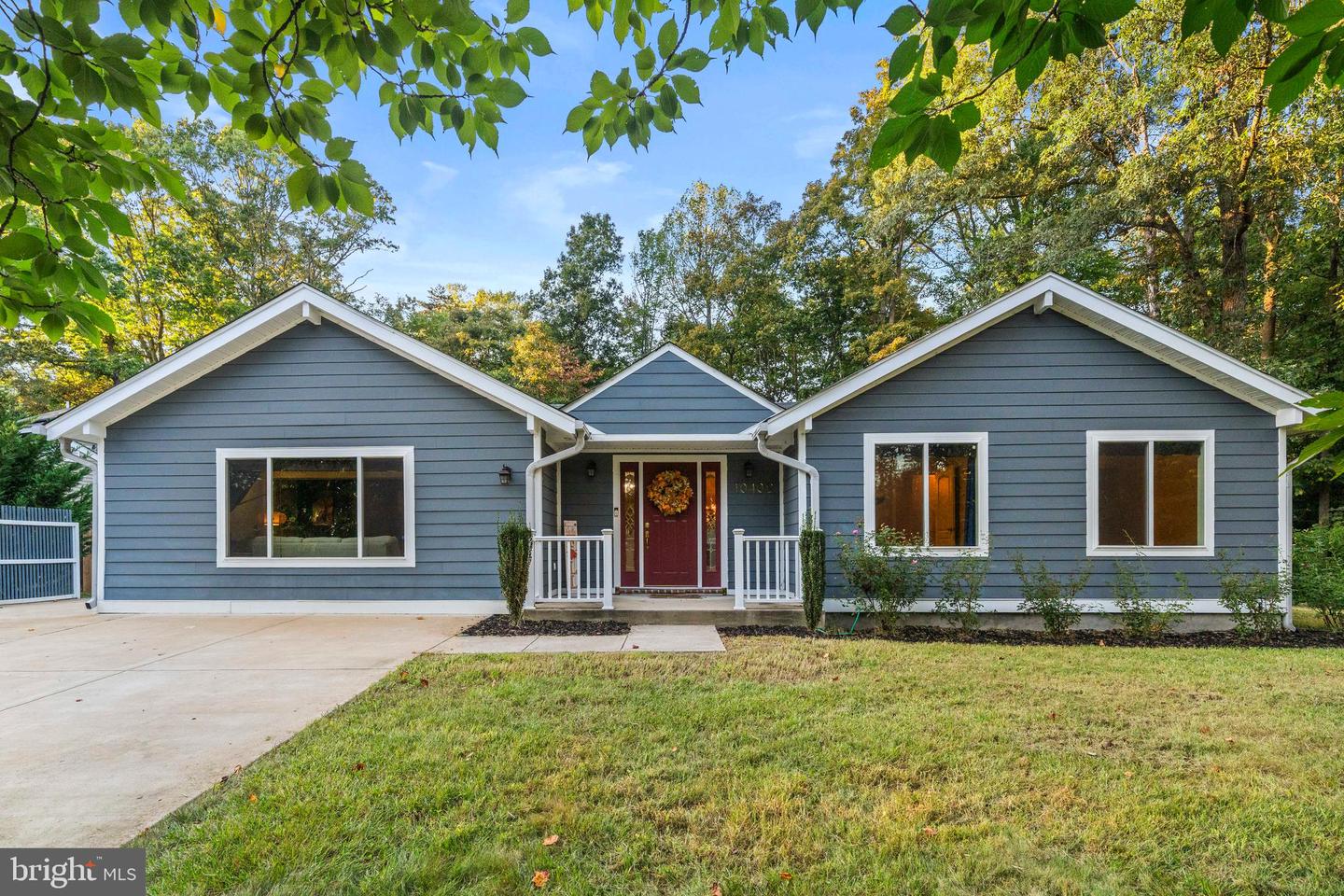 10402 HOLLYOAK PL, FAIRFAX, Virginia 22032, 4 Bedrooms Bedrooms, ,3 BathroomsBathrooms,Residential,For sale,10402 HOLLYOAK PL,VAFX2269278 MLS # VAFX2269278