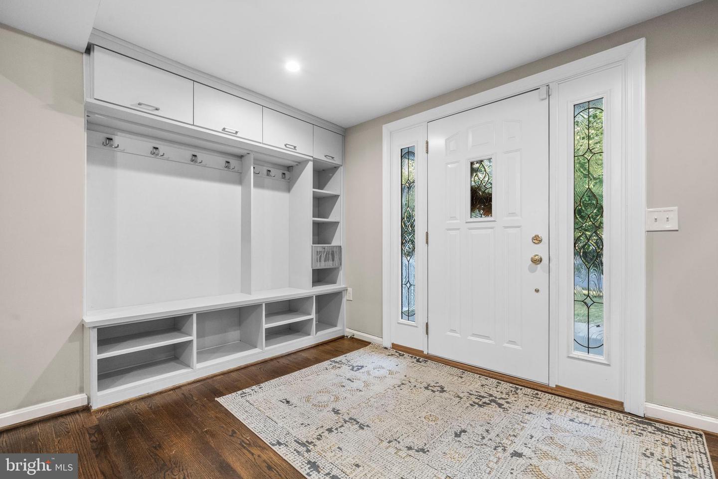 10402 HOLLYOAK PL, FAIRFAX, Virginia 22032, 4 Bedrooms Bedrooms, ,3 BathroomsBathrooms,Residential,For sale,10402 HOLLYOAK PL,VAFX2269278 MLS # VAFX2269278