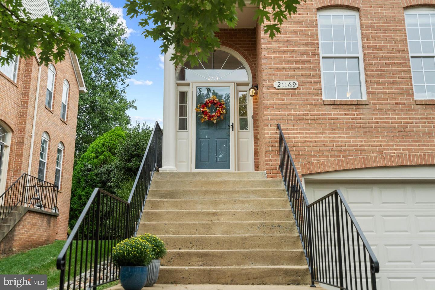 21169 MILLWOOD SQ, STERLING, Virginia 20165, 3 Bedrooms Bedrooms, ,2 BathroomsBathrooms,Residential,For sale,21169 MILLWOOD SQ,VALO2107652 MLS # VALO2107652