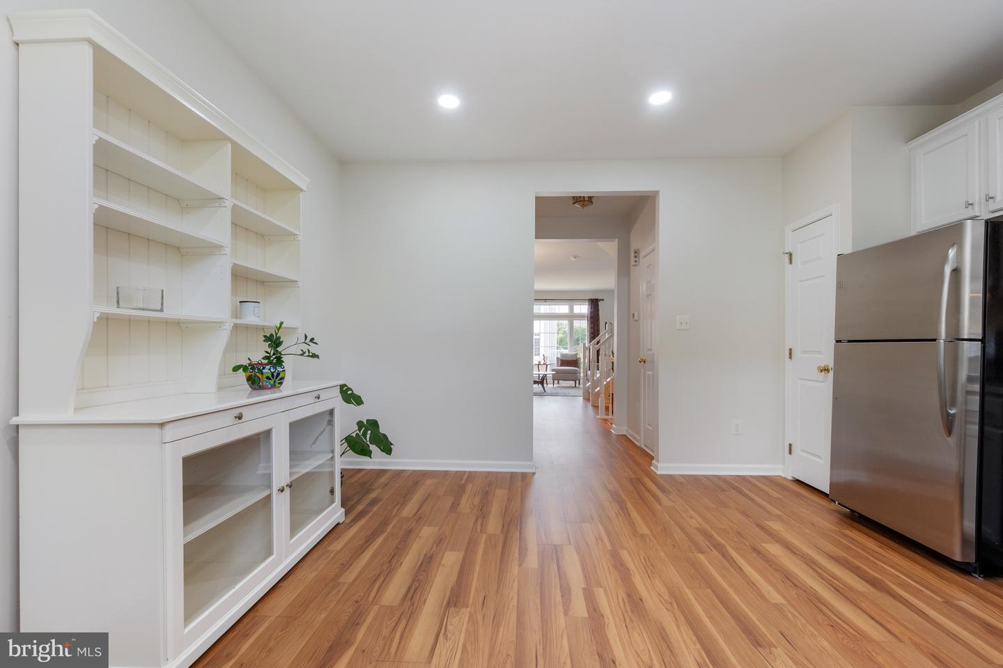 42677 HOMEFRONT TER, CHANTILLY, Virginia 20152, 3 Bedrooms Bedrooms, ,3 BathroomsBathrooms,Residential,For sale,42677 HOMEFRONT TER,VALO2107702 MLS # VALO2107702