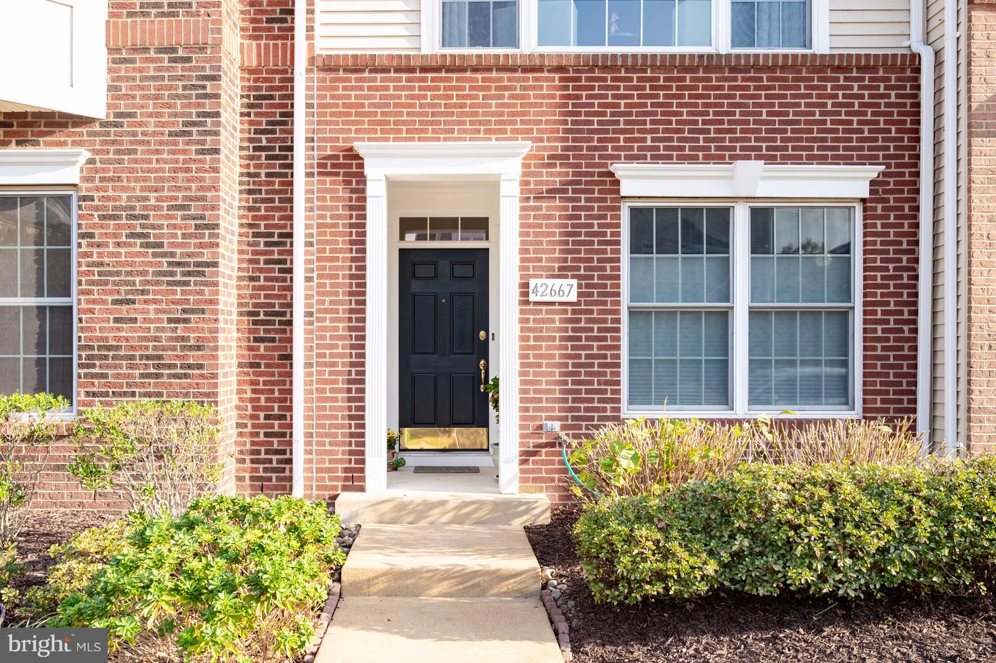 42677 HOMEFRONT TER, CHANTILLY, Virginia 20152, 3 Bedrooms Bedrooms, ,3 BathroomsBathrooms,Residential,For sale,42677 HOMEFRONT TER,VALO2107702 MLS # VALO2107702