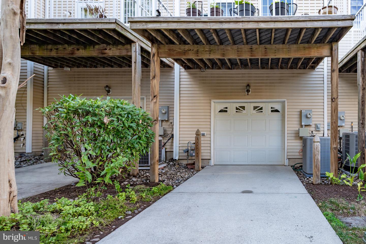 42677 HOMEFRONT TER, CHANTILLY, Virginia 20152, 3 Bedrooms Bedrooms, ,3 BathroomsBathrooms,Residential,For sale,42677 HOMEFRONT TER,VALO2107702 MLS # VALO2107702