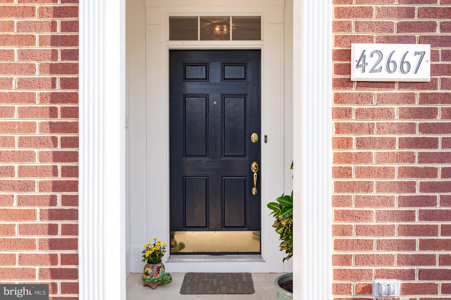 42677 HOMEFRONT TER, CHANTILLY, Virginia 20152, 3 Bedrooms Bedrooms, ,3 BathroomsBathrooms,Residential,For sale,42677 HOMEFRONT TER,VALO2107702 MLS # VALO2107702