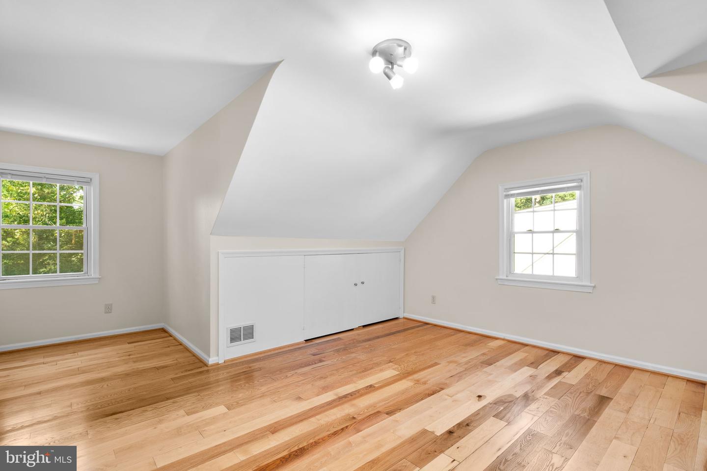 3000 WOODLAWN AVE, FALLS CHURCH, Virginia 22042, 4 Bedrooms Bedrooms, ,2 BathroomsBathrooms,Residential,For sale,3000 WOODLAWN AVE,VAFX2269472 MLS # VAFX2269472