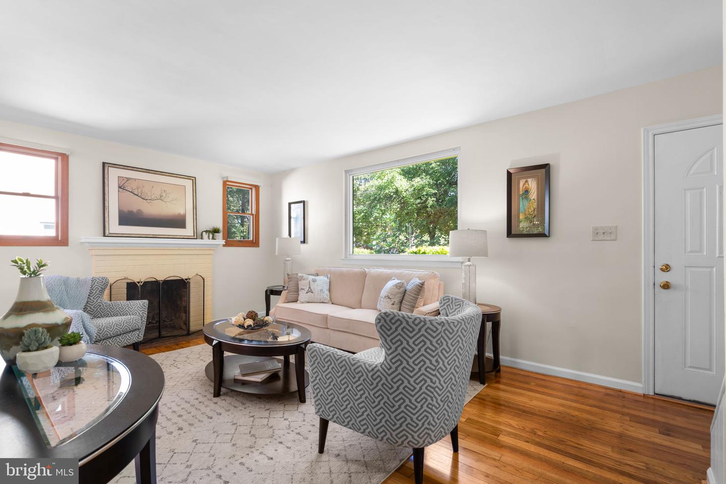 3000 WOODLAWN AVE, FALLS CHURCH, Virginia 22042, 4 Bedrooms Bedrooms, ,2 BathroomsBathrooms,Residential,For sale,3000 WOODLAWN AVE,VAFX2269472 MLS # VAFX2269472