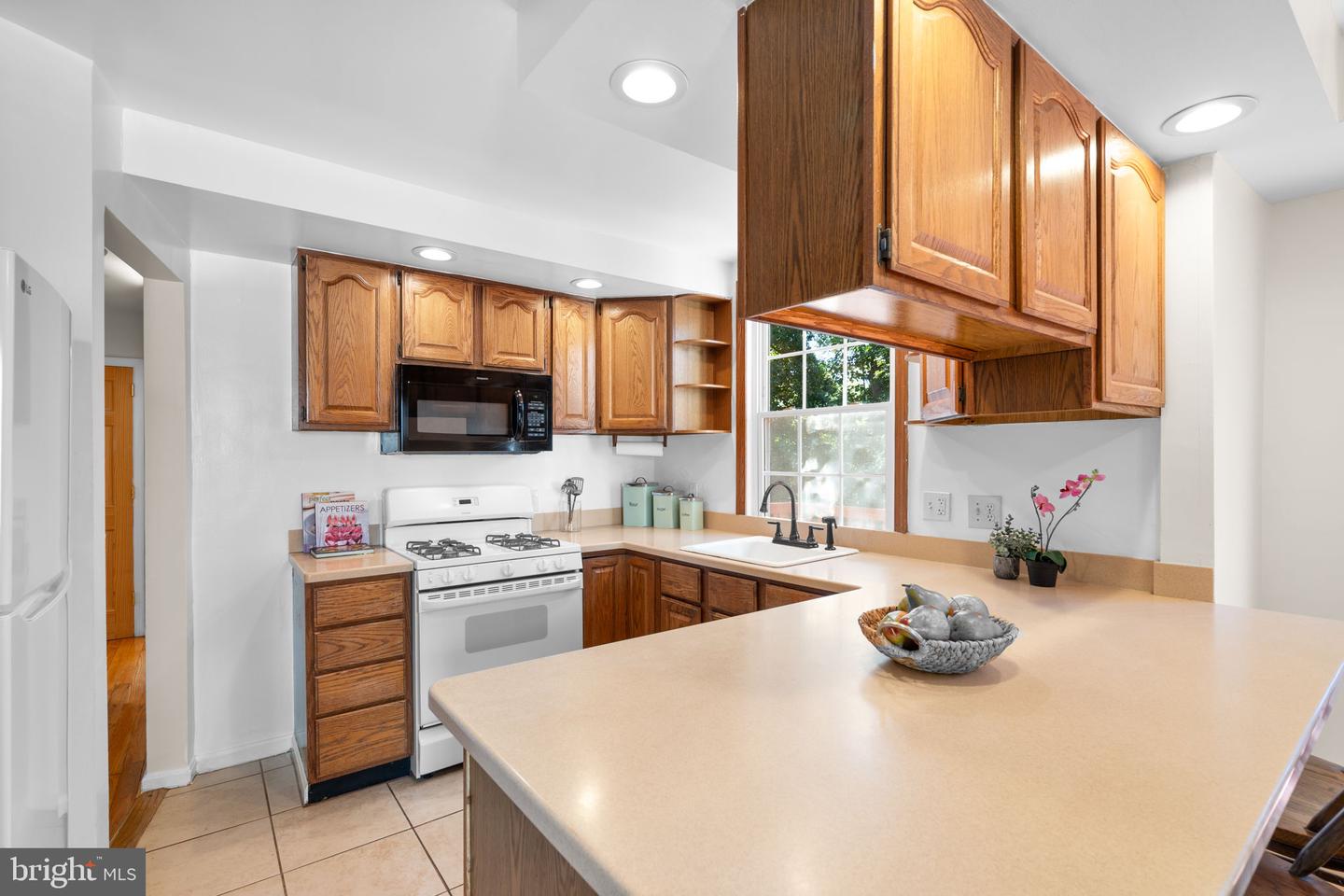 3000 WOODLAWN AVE, FALLS CHURCH, Virginia 22042, 4 Bedrooms Bedrooms, ,2 BathroomsBathrooms,Residential,For sale,3000 WOODLAWN AVE,VAFX2269472 MLS # VAFX2269472