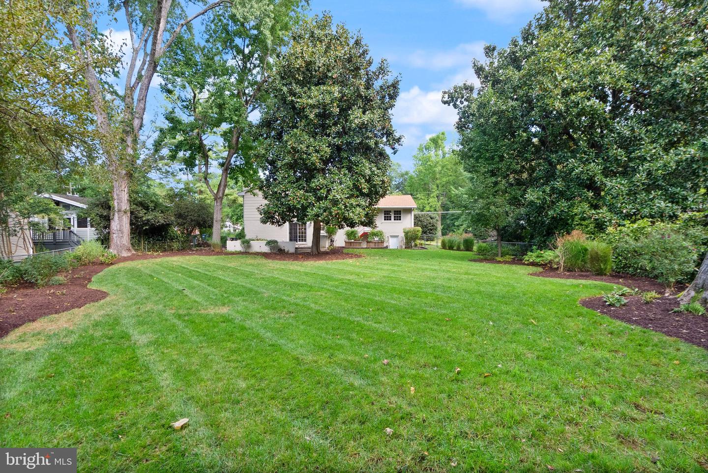 2407 LISBON LN, ALEXANDRIA, Virginia 22306, 4 Bedrooms Bedrooms, ,2 BathroomsBathrooms,Residential,For sale,2407 LISBON LN,VAFX2269504 MLS # VAFX2269504