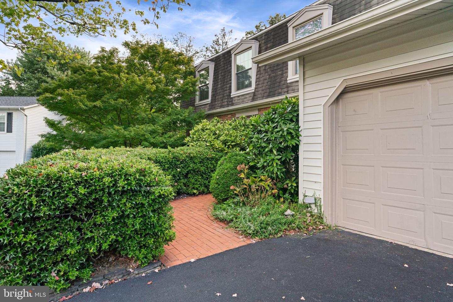 9101 RURAL PLAINS PL, SPRINGFIELD, Virginia 22153, 4 Bedrooms Bedrooms, ,2 BathroomsBathrooms,Residential,For sale,9101 RURAL PLAINS PL,VAFX2269522 MLS # VAFX2269522