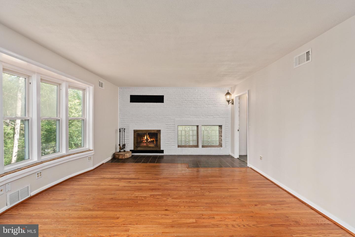 8610 ENGLEMAN LN, SPOTSYLVANIA, Virginia 22551, 4 Bedrooms Bedrooms, ,2 BathroomsBathrooms,Residential,For sale,8610 ENGLEMAN LN,VASP2036528 MLS # VASP2036528