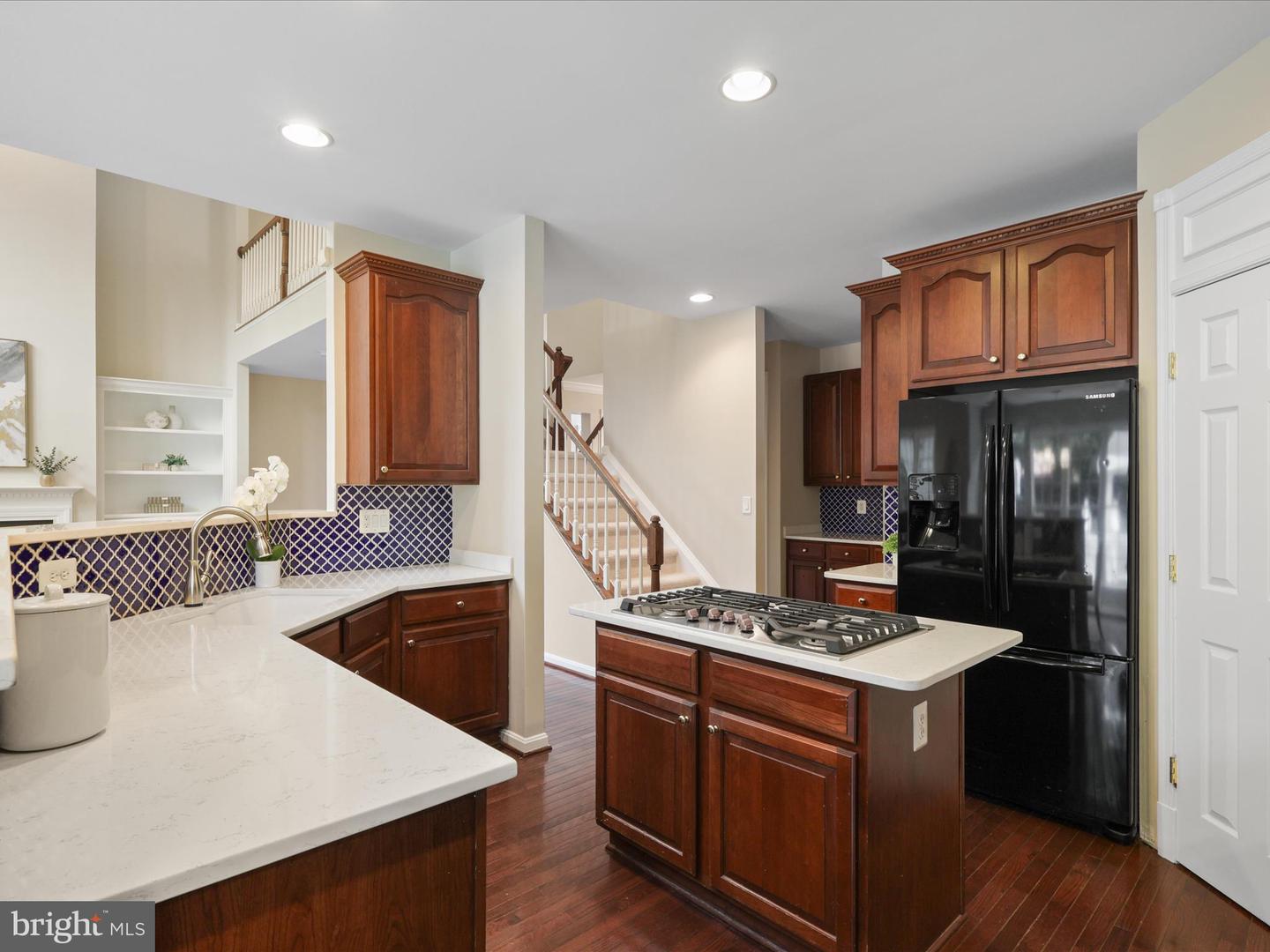 6004 HORTONS MILL CT, HAYMARKET, Virginia 20169, 5 Bedrooms Bedrooms, ,2 BathroomsBathrooms,Residential,For sale,6004 HORTONS MILL CT,VAPW2104872 MLS # VAPW2104872