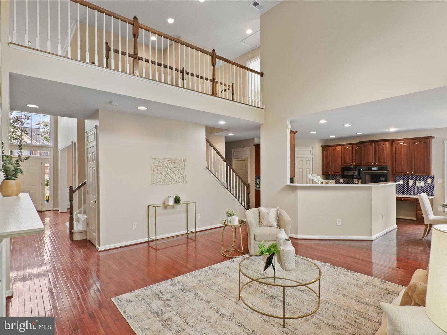 6004 HORTONS MILL CT, HAYMARKET, Virginia 20169, 5 Bedrooms Bedrooms, ,2 BathroomsBathrooms,Residential,For sale,6004 HORTONS MILL CT,VAPW2104872 MLS # VAPW2104872