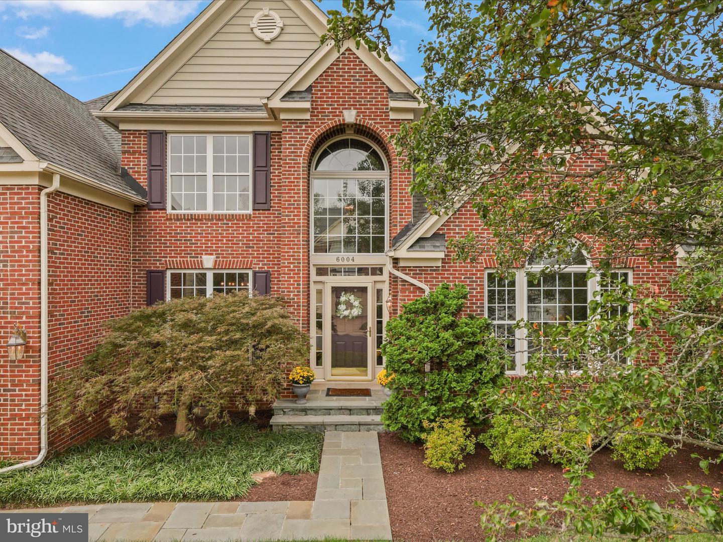 6004 HORTONS MILL CT, HAYMARKET, Virginia 20169, 5 Bedrooms Bedrooms, ,2 BathroomsBathrooms,Residential,For sale,6004 HORTONS MILL CT,VAPW2104872 MLS # VAPW2104872