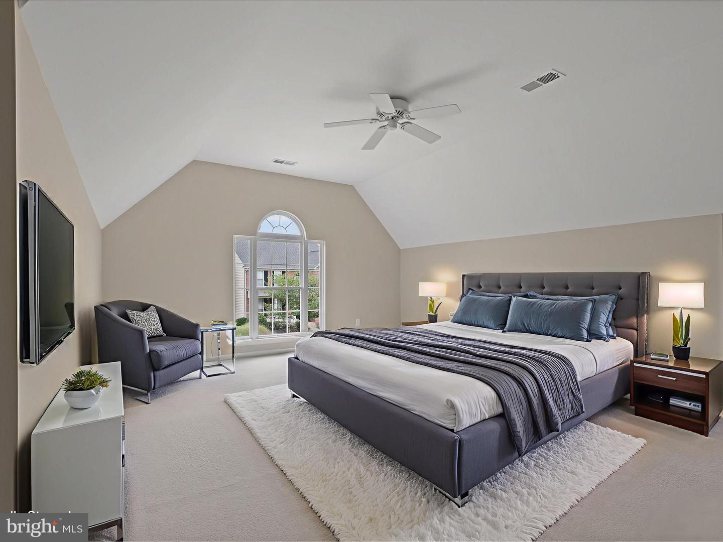 6004 HORTONS MILL CT, HAYMARKET, Virginia 20169, 5 Bedrooms Bedrooms, ,2 BathroomsBathrooms,Residential,For sale,6004 HORTONS MILL CT,VAPW2104872 MLS # VAPW2104872