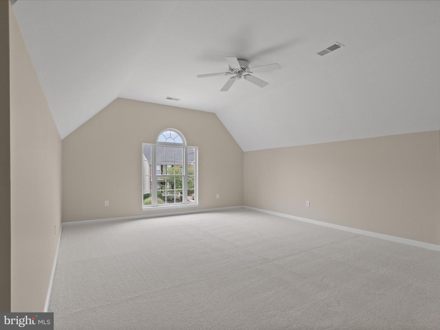 6004 HORTONS MILL CT, HAYMARKET, Virginia 20169, 5 Bedrooms Bedrooms, ,2 BathroomsBathrooms,Residential,For sale,6004 HORTONS MILL CT,VAPW2104872 MLS # VAPW2104872