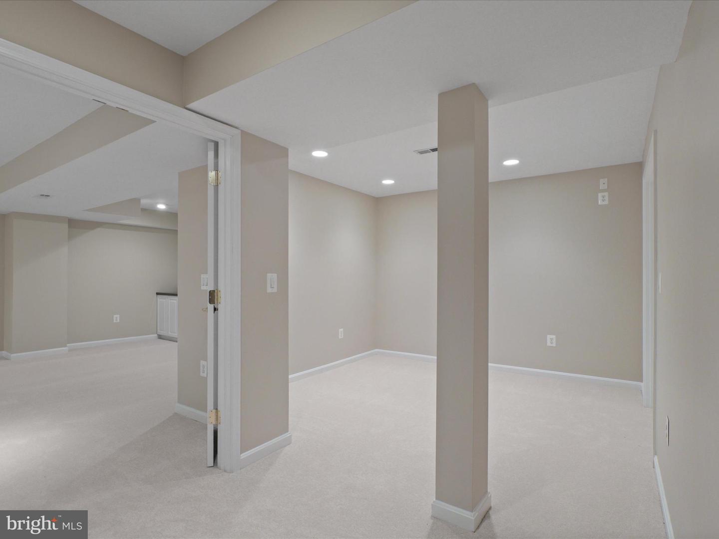 6004 HORTONS MILL CT, HAYMARKET, Virginia 20169, 5 Bedrooms Bedrooms, ,2 BathroomsBathrooms,Residential,For sale,6004 HORTONS MILL CT,VAPW2104872 MLS # VAPW2104872
