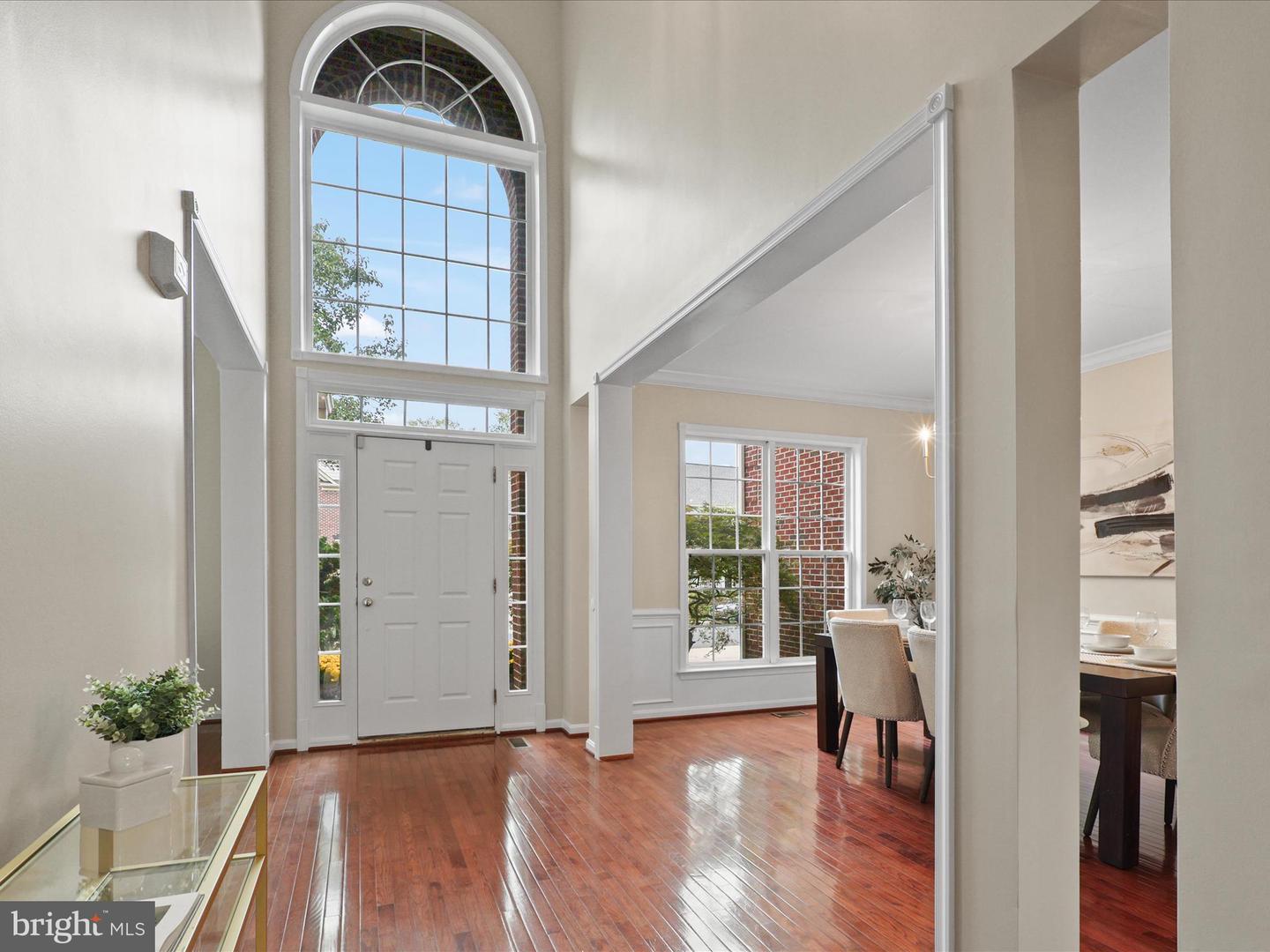 6004 HORTONS MILL CT, HAYMARKET, Virginia 20169, 5 Bedrooms Bedrooms, ,2 BathroomsBathrooms,Residential,For sale,6004 HORTONS MILL CT,VAPW2104872 MLS # VAPW2104872