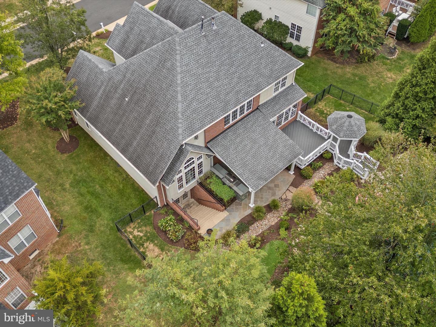 6004 HORTONS MILL CT, HAYMARKET, Virginia 20169, 5 Bedrooms Bedrooms, ,2 BathroomsBathrooms,Residential,For sale,6004 HORTONS MILL CT,VAPW2104872 MLS # VAPW2104872