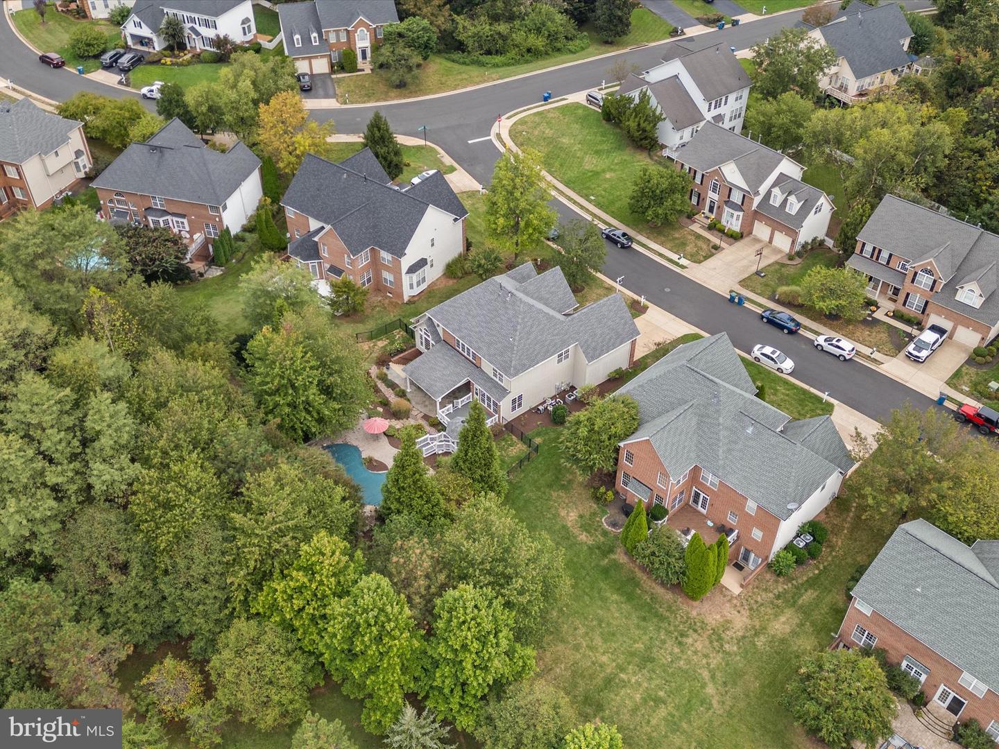 6004 HORTONS MILL CT, HAYMARKET, Virginia 20169, 5 Bedrooms Bedrooms, ,2 BathroomsBathrooms,Residential,For sale,6004 HORTONS MILL CT,VAPW2104872 MLS # VAPW2104872