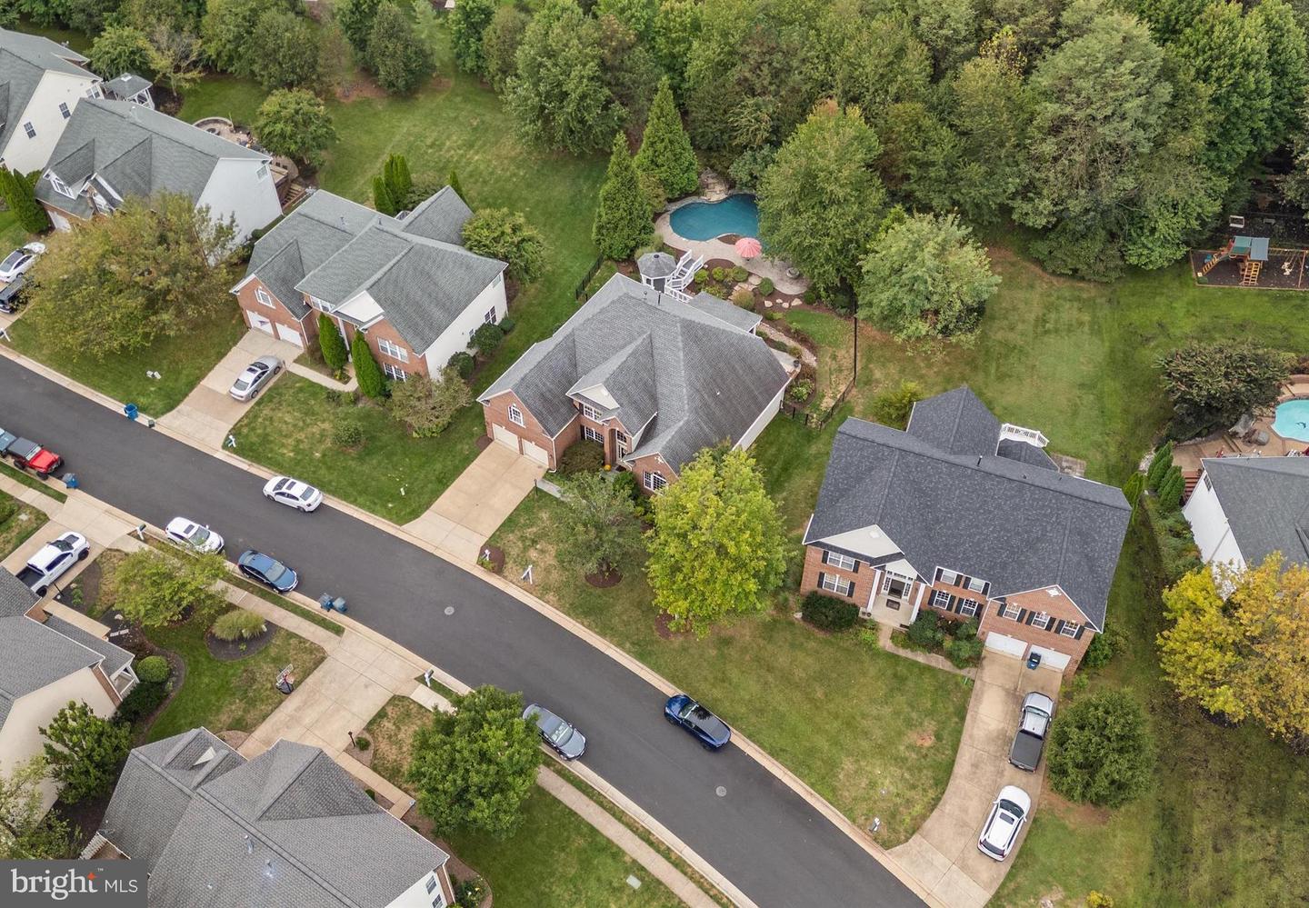 6004 HORTONS MILL CT, HAYMARKET, Virginia 20169, 5 Bedrooms Bedrooms, ,2 BathroomsBathrooms,Residential,For sale,6004 HORTONS MILL CT,VAPW2104872 MLS # VAPW2104872