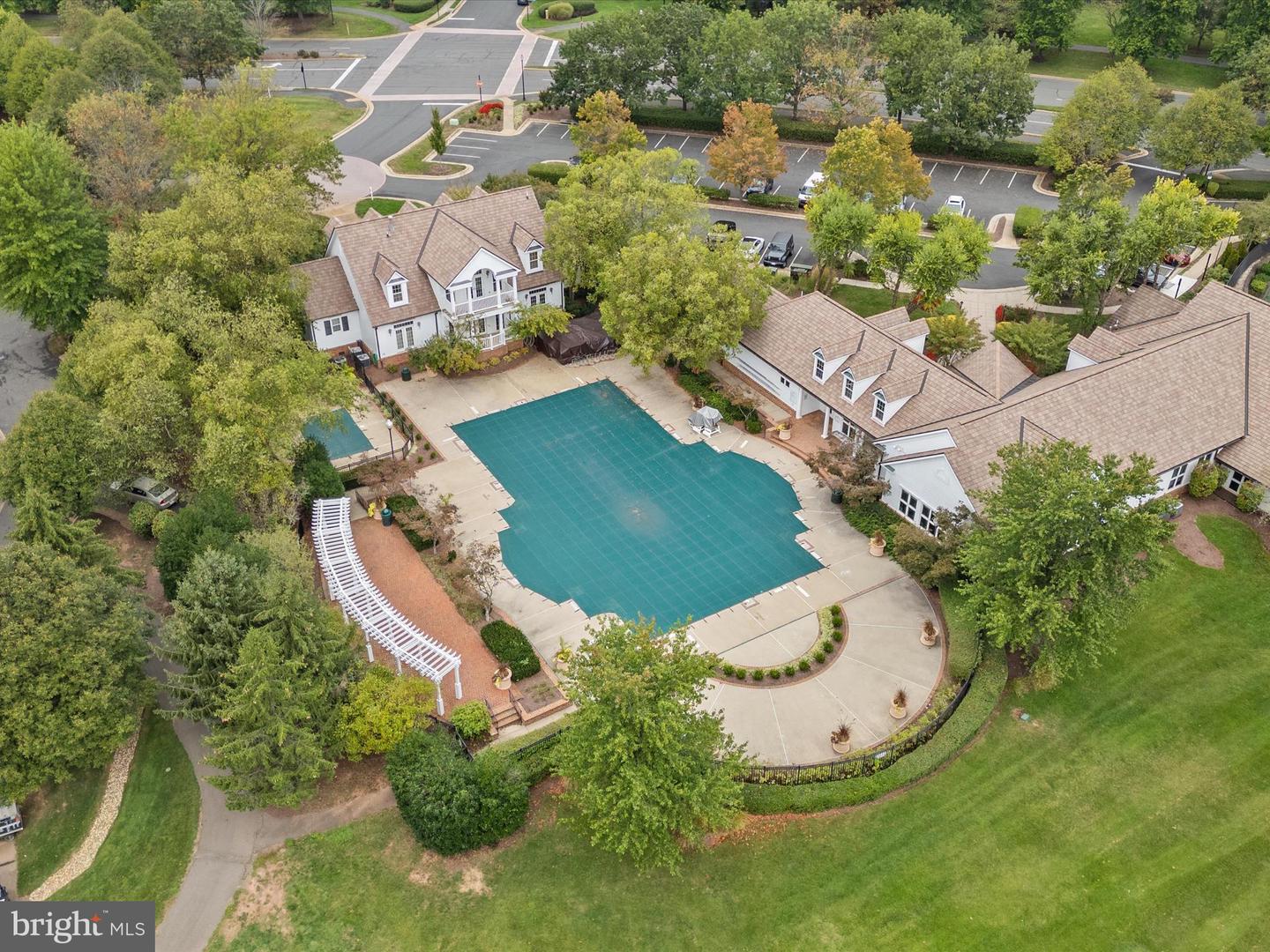 6004 HORTONS MILL CT, HAYMARKET, Virginia 20169, 5 Bedrooms Bedrooms, ,2 BathroomsBathrooms,Residential,For sale,6004 HORTONS MILL CT,VAPW2104872 MLS # VAPW2104872