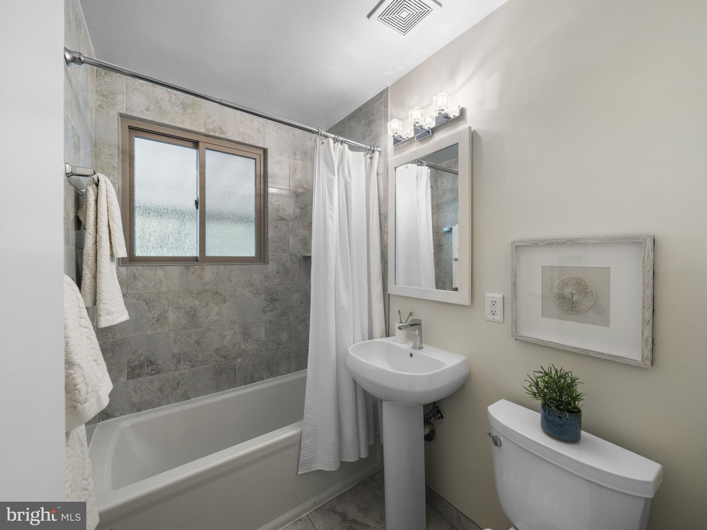 1301 GAHANT RD, ALEXANDRIA, Virginia 22308, 3 Bedrooms Bedrooms, ,2 BathroomsBathrooms,Residential,For sale,1301 GAHANT RD,VAFX2269654 MLS # VAFX2269654