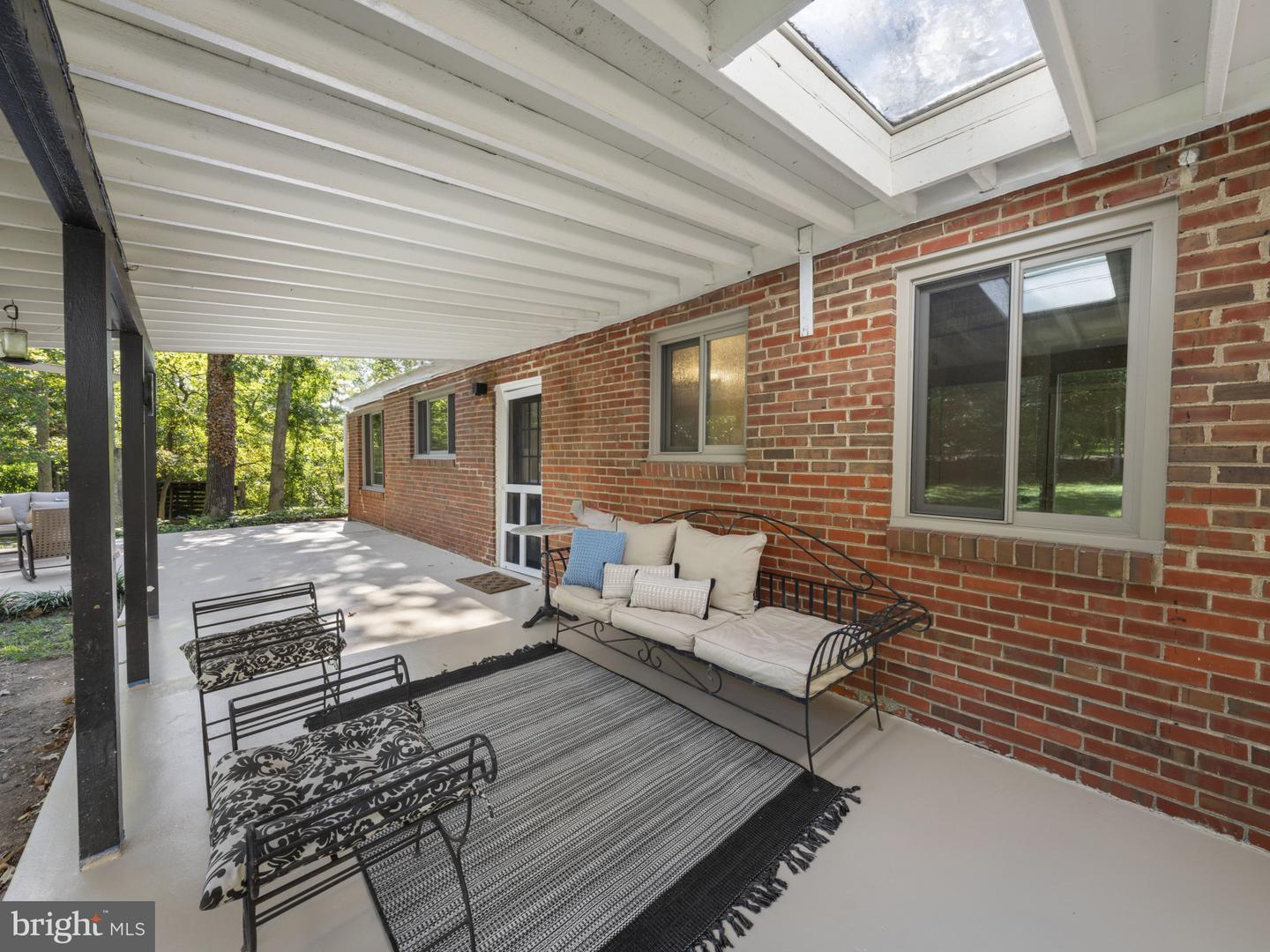 1301 GAHANT RD, ALEXANDRIA, Virginia 22308, 3 Bedrooms Bedrooms, ,2 BathroomsBathrooms,Residential,For sale,1301 GAHANT RD,VAFX2269654 MLS # VAFX2269654