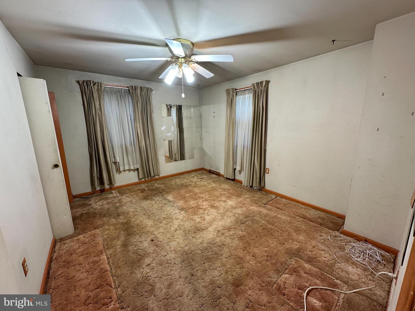 5510 HAYES ST NE, WASHINGTON, District Of Columbia 20019, 3 Bedrooms Bedrooms, 5 Rooms Rooms,2 BathroomsBathrooms,Residential,For sale,5510 HAYES ST NE,DCDC2224552 MLS # DCDC2224552