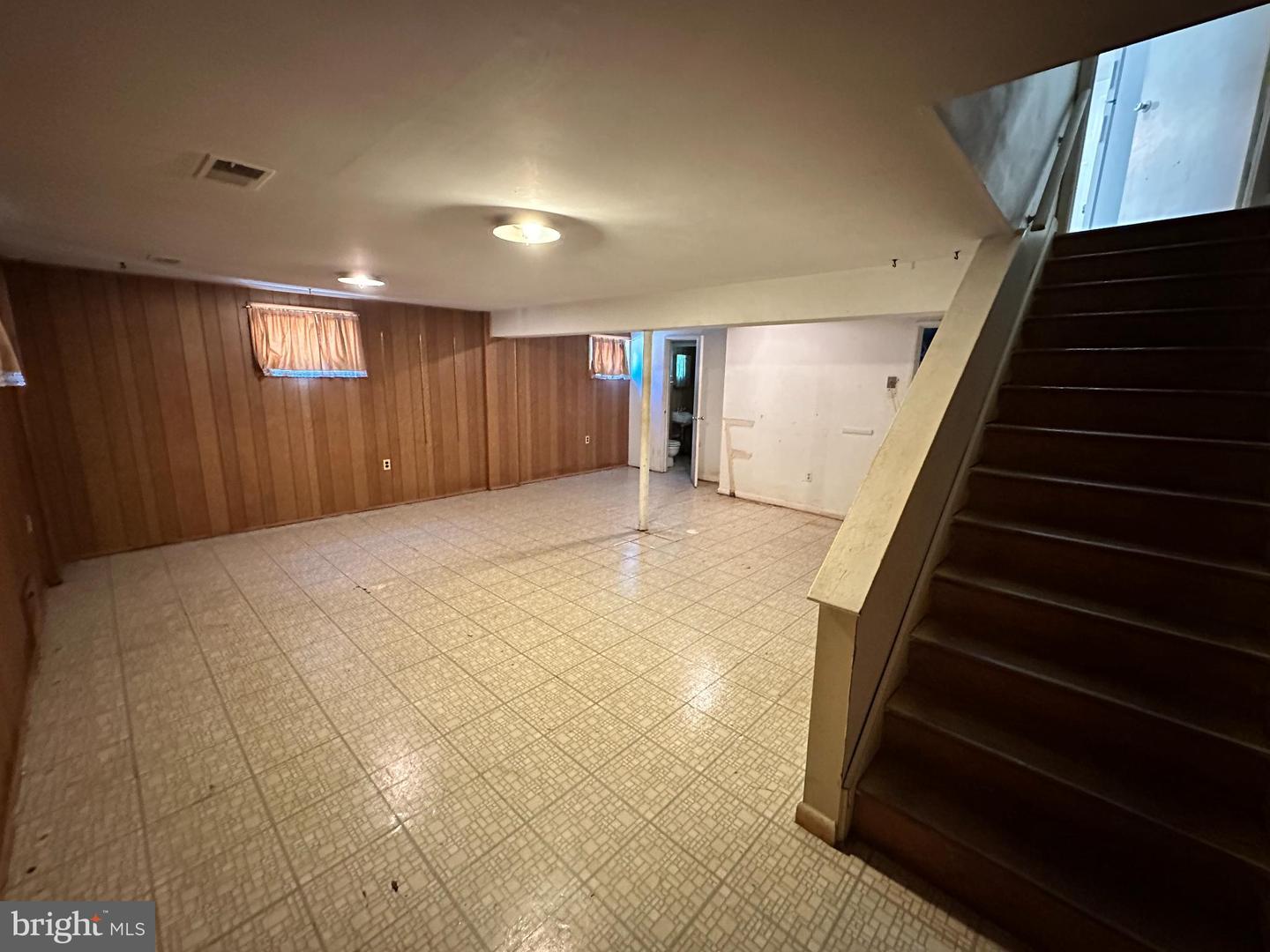 5510 HAYES ST NE, WASHINGTON, District Of Columbia 20019, 3 Bedrooms Bedrooms, 5 Rooms Rooms,2 BathroomsBathrooms,Residential,For sale,5510 HAYES ST NE,DCDC2224552 MLS # DCDC2224552
