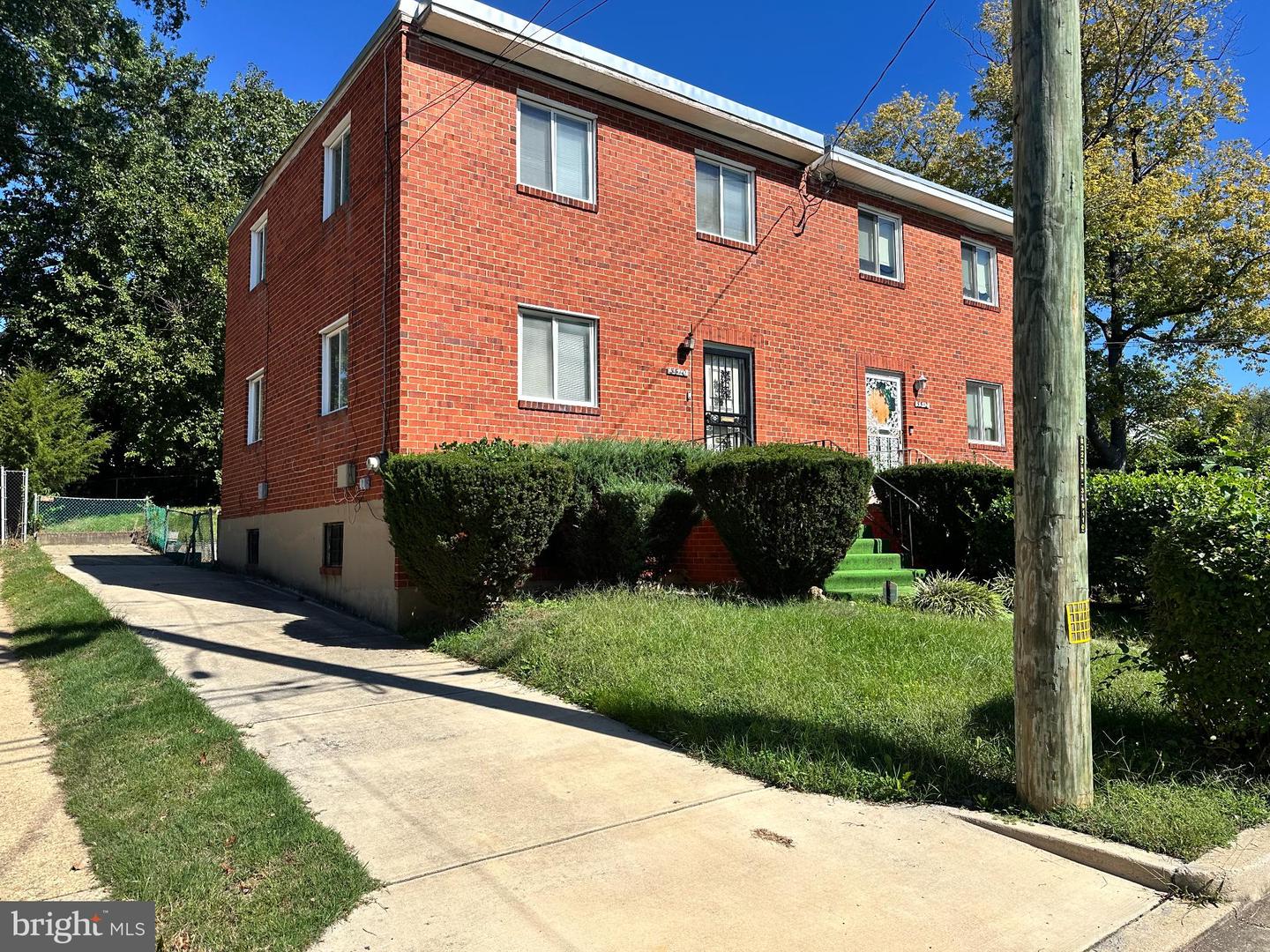 5510 HAYES ST NE, WASHINGTON, District Of Columbia 20019, 3 Bedrooms Bedrooms, 5 Rooms Rooms,2 BathroomsBathrooms,Residential,For sale,5510 HAYES ST NE,DCDC2224552 MLS # DCDC2224552