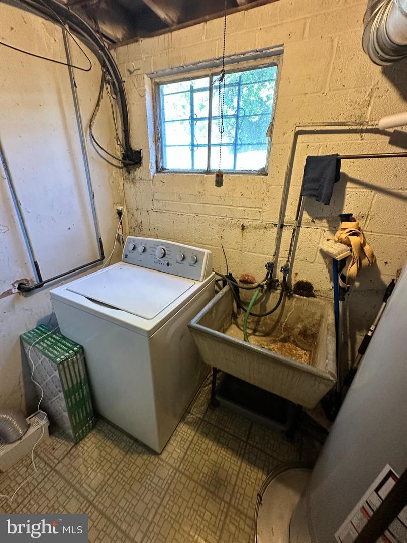 5510 HAYES ST NE, WASHINGTON, District Of Columbia 20019, 3 Bedrooms Bedrooms, 5 Rooms Rooms,2 BathroomsBathrooms,Residential,For sale,5510 HAYES ST NE,DCDC2224552 MLS # DCDC2224552