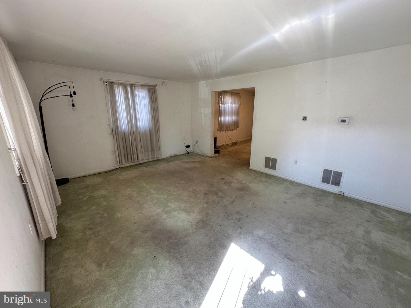 5510 HAYES ST NE, WASHINGTON, District Of Columbia 20019, 3 Bedrooms Bedrooms, 5 Rooms Rooms,2 BathroomsBathrooms,Residential,For sale,5510 HAYES ST NE,DCDC2224552 MLS # DCDC2224552