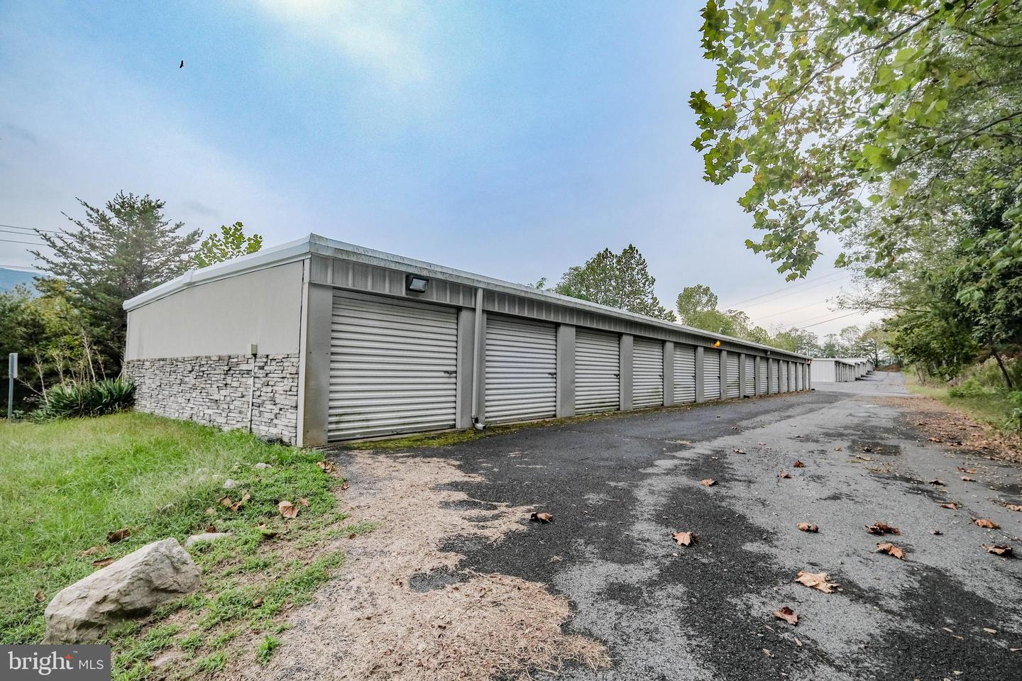 2915 DISMAL HOLLOW RD, LINDEN, Virginia 22642, ,Land,For sale,2915 DISMAL HOLLOW RD,VAWR2012504 MLS # VAWR2012504