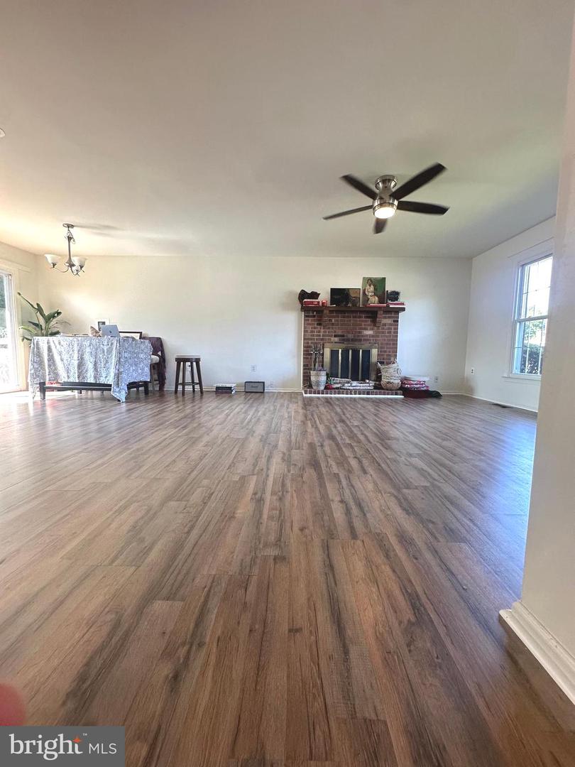 8959 ROLLING RD, MANASSAS, Virginia 20110, 4 Bedrooms Bedrooms, ,2 BathroomsBathrooms,Residential,For sale,8959 ROLLING RD,VAMN2008266 MLS # VAMN2008266