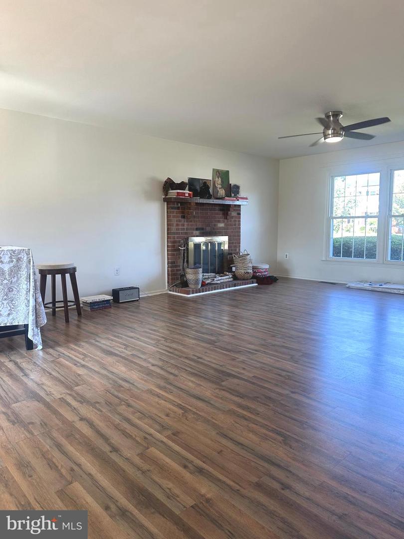 8959 ROLLING RD, MANASSAS, Virginia 20110, 4 Bedrooms Bedrooms, ,2 BathroomsBathrooms,Residential,For sale,8959 ROLLING RD,VAMN2008266 MLS # VAMN2008266