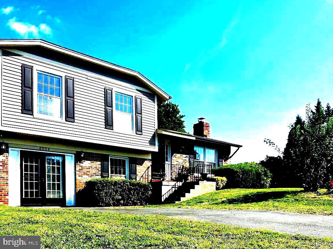 8959 ROLLING RD, MANASSAS, Virginia 20110, 4 Bedrooms Bedrooms, ,2 BathroomsBathrooms,Residential,For sale,8959 ROLLING RD,VAMN2008266 MLS # VAMN2008266