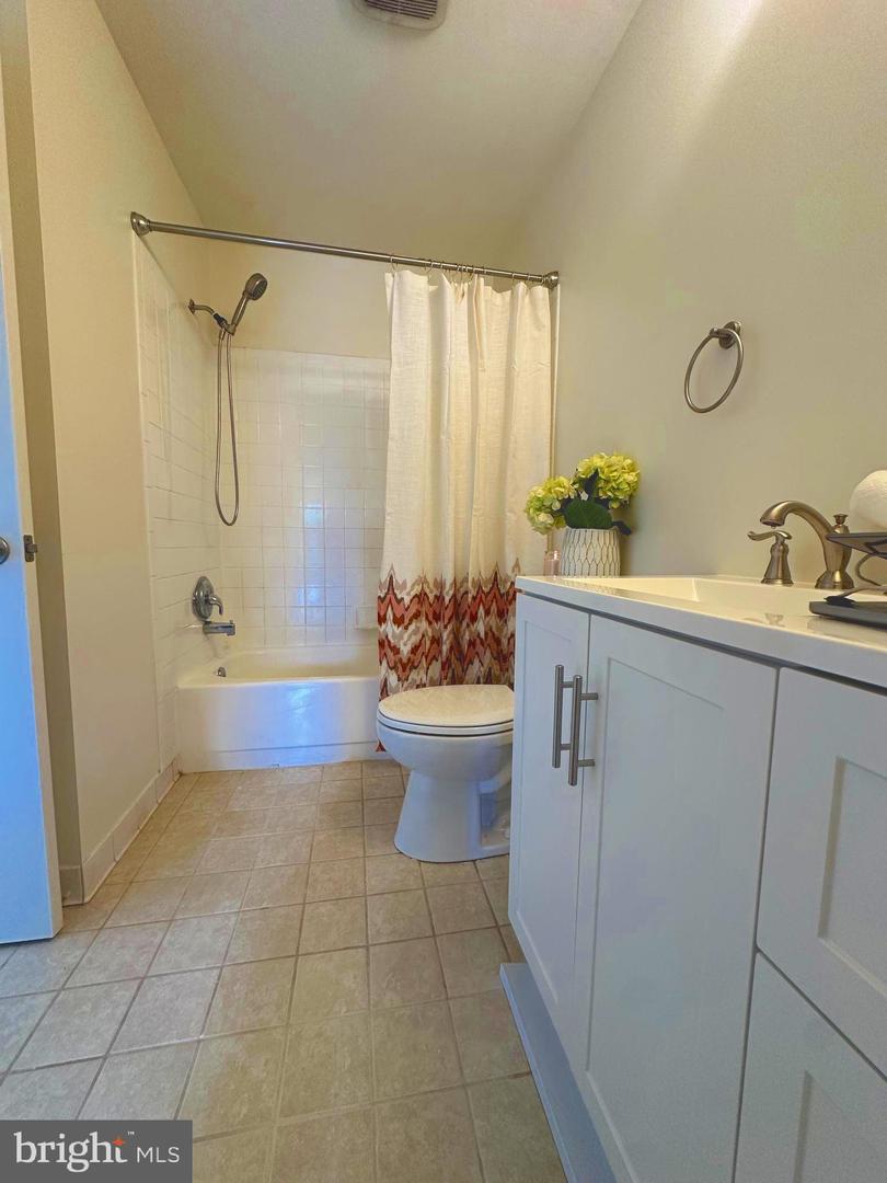 8959 ROLLING RD, MANASSAS, Virginia 20110, 4 Bedrooms Bedrooms, ,2 BathroomsBathrooms,Residential,For sale,8959 ROLLING RD,VAMN2008266 MLS # VAMN2008266