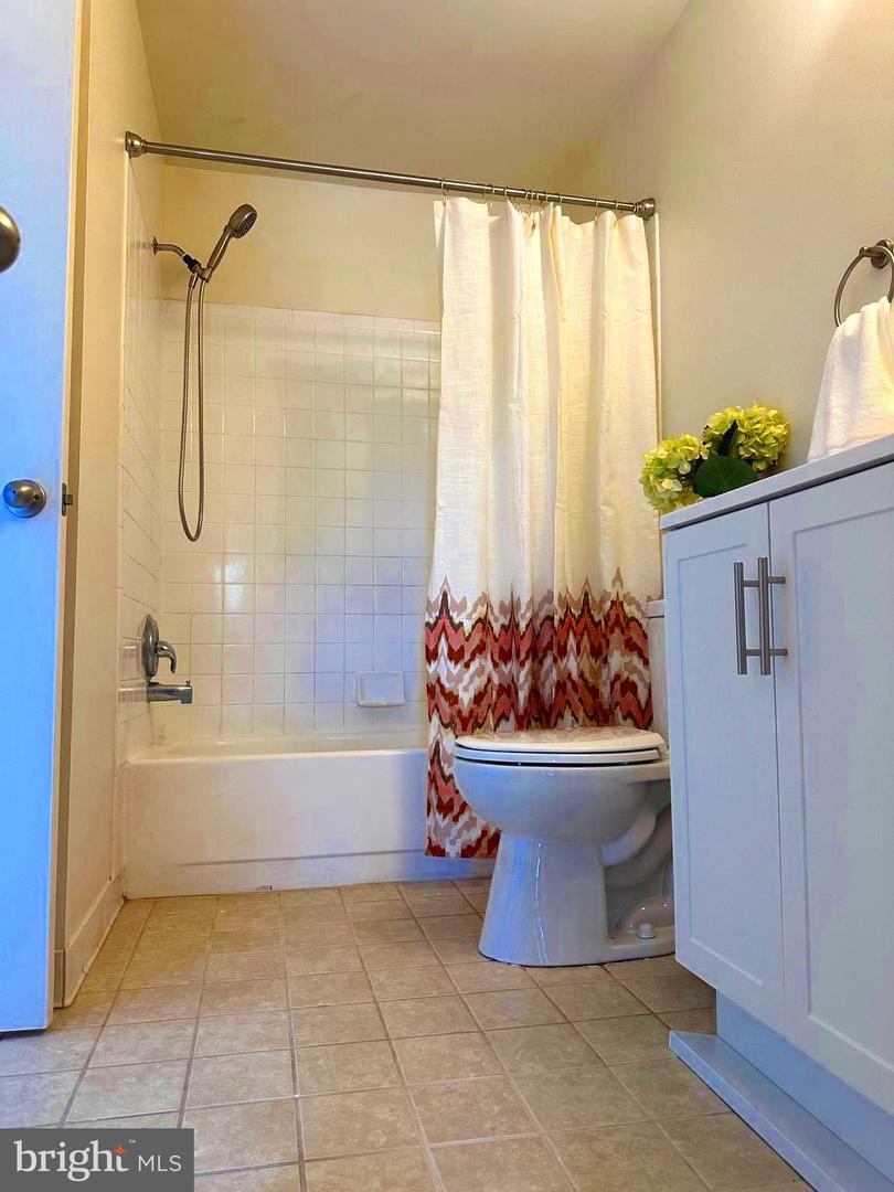 8959 ROLLING RD, MANASSAS, Virginia 20110, 4 Bedrooms Bedrooms, ,2 BathroomsBathrooms,Residential,For sale,8959 ROLLING RD,VAMN2008266 MLS # VAMN2008266