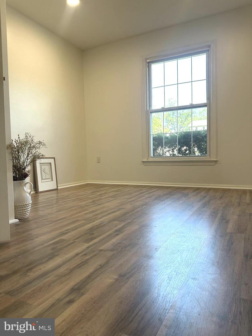 8959 ROLLING RD, MANASSAS, Virginia 20110, 4 Bedrooms Bedrooms, ,2 BathroomsBathrooms,Residential,For sale,8959 ROLLING RD,VAMN2008266 MLS # VAMN2008266