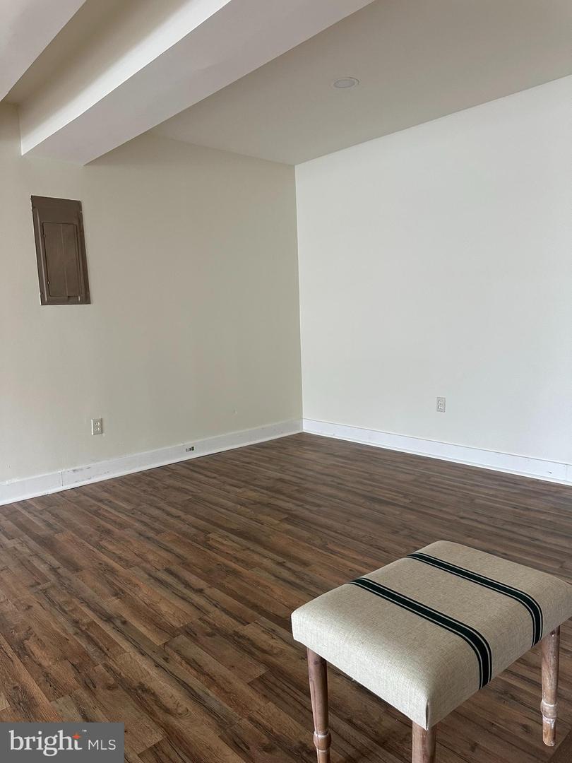 8959 ROLLING RD, MANASSAS, Virginia 20110, 4 Bedrooms Bedrooms, ,2 BathroomsBathrooms,Residential,For sale,8959 ROLLING RD,VAMN2008266 MLS # VAMN2008266