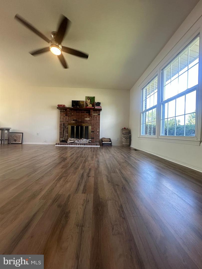 8959 ROLLING RD, MANASSAS, Virginia 20110, 4 Bedrooms Bedrooms, ,2 BathroomsBathrooms,Residential,For sale,8959 ROLLING RD,VAMN2008266 MLS # VAMN2008266