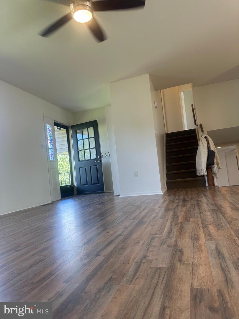 8959 ROLLING RD, MANASSAS, Virginia 20110, 4 Bedrooms Bedrooms, ,2 BathroomsBathrooms,Residential,For sale,8959 ROLLING RD,VAMN2008266 MLS # VAMN2008266